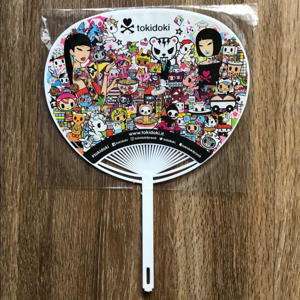 Tokidoki Fan - Picture 2 of 2